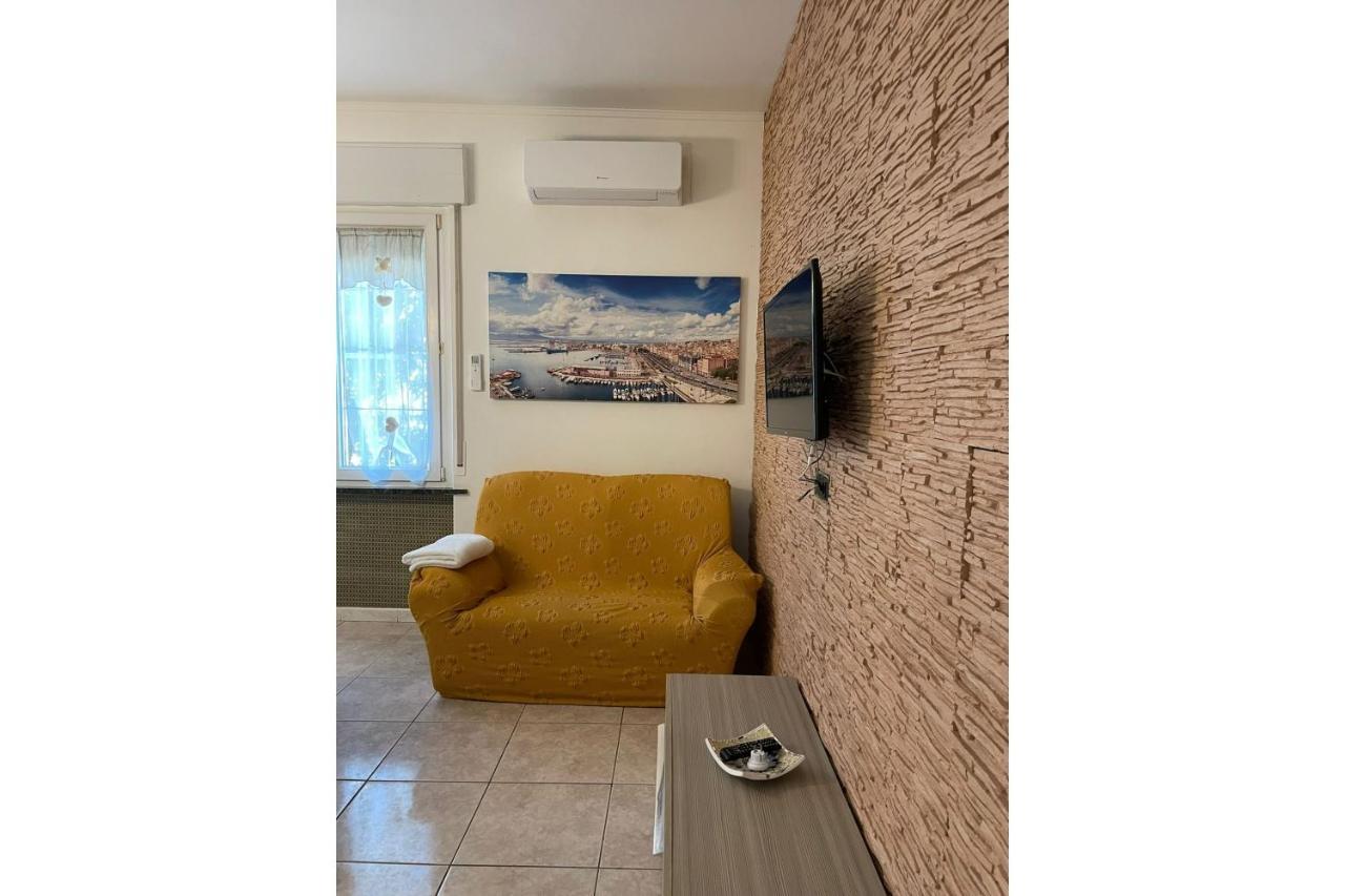 カリアリPierluigi'S Houseアパートメント エクステリア 写真